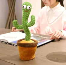 Učitajte sliku u preglednik galerije, Razigrani Plišani Kaktus
